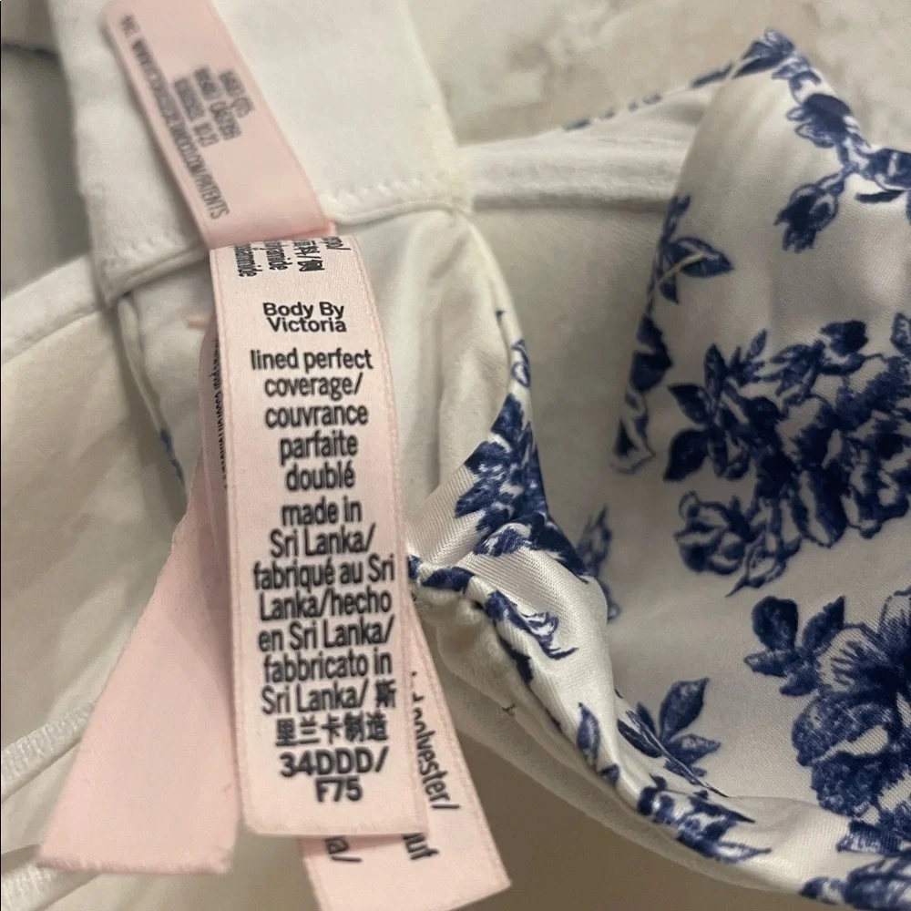 Victoria's Secret Lined Perfect Coverage bra with a blue white floral